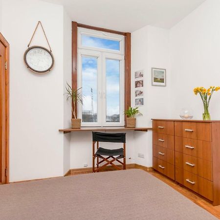 Beautiful Holyrood Park Apartment Edinburgh Bagian luar foto